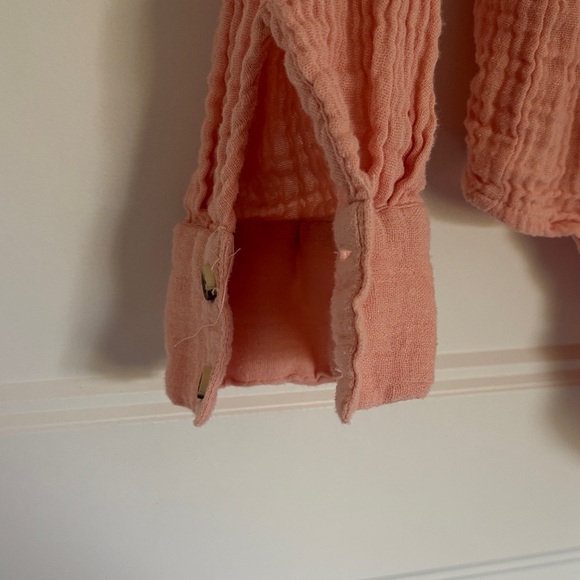 Japna Women's Coral Button-Down Shirt - Picture 6 of 10